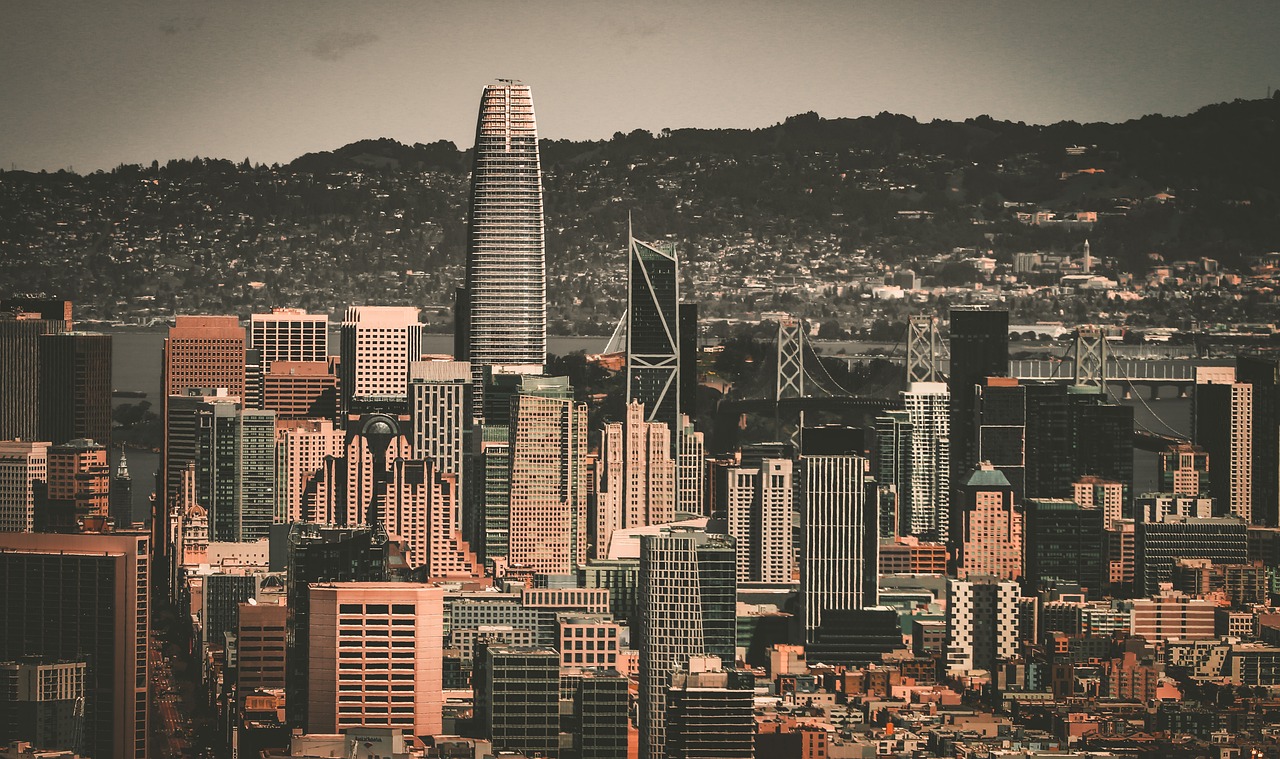 實現品牌曝 實現品牌曝